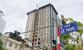 Đã gần 4 năm trôi qua, những sai phạm tại dự án 8B Lê Trực vẫn chưa được xử lý triệt để.