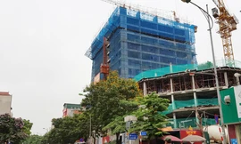 Cận cảnh chung cư xây sắp xong chưa nghiệm thu móng, mở bán rầm rộ