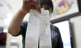 Dân chung cư 'chào hè' với hóa đơn điện nhảy múa