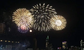 Vỡ òa khoảnh khắc 10 giây đếm ngược chào năm mới 2019