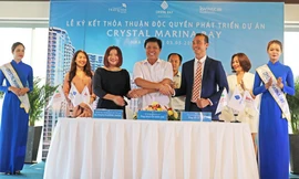 Lễ ký kết Thỏa Thuận độc quyền phát triển dự án Crystal Marina Bay giữa Tập đoàn Crystal Bay với KW Phúc An và Hoàng Mai Media.