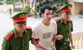 Bị bắn vỡ thái dương vì nhiều lần chê súng của bạn