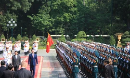 Cử hành nghi lễ đón Tổng thống Nga. Ảnh: TL