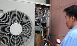 Thợ sửa điều hòa 'móc túi' khách hàng