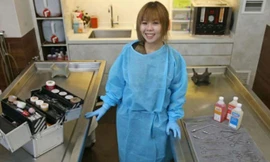 Nicole Chong tại nơi làm việc của mình...