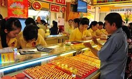 Vàng tuột mốc 37 triệu đồng, USD đi ngang