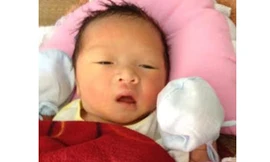 Hiện cháu bé đang được gia đình ông Thạch chăm sóc