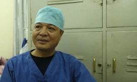 Bác sĩ Lương Tâm Phúc, Phó khoa Kế hoạch hóa Gia đình, Bệnh viện Phụ sản Hà Nội. Ảnh: Hà Quyên.