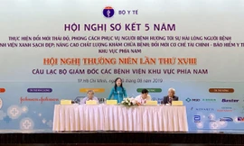 “Dù 80% người dân hài lòng với các dịch vụ y tế, ngành y vẫn còn một số hạn chế cần phải khắc phục”, Bộ Trưởng Nguyễn Thị Kim Tiến kết luận