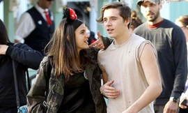 Cậu cả nhà Beckham lộ ảnh đi chơi với người mẫu 16 tuổi