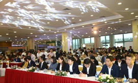 Hàng nghìn khách hàng đến tham dự Lễ hội bất động sản Hải Phát Land lần thứ I