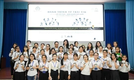 Á hậu Thùy Dung: Sách quý giúp bạn trẻ nung chí khởi nghiệp