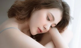 'Bông hồng lai' Việt - Mỹ đẹp mong manh trong bộ ảnh mới