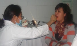 Mùa lạnh rất dễ mắc bệnh, do đó khi có triệu chứng cần đi khám sớm.