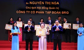 Madame Nguyễn Thị Nga được vinh danh trong Top 20 doanh nhân tiêu biểu nhất năm 2019
