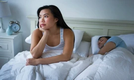 Ám ảnh phòng the vì chồng thích hú khi 'yêu'