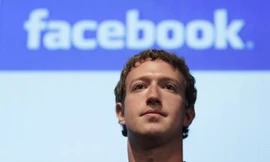 CEO Facebook tiếp tục gửi lời xin lỗi đến người dùng. Ảnh: Techno Buffalo.