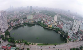 Hồ ở Hà Nội nhìn từ chiếc camera bay