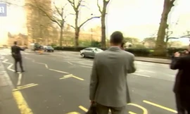 Chiếc xe đưa Thủ tướng Anh thoát khỏi vụ tấn công ở quốc hội