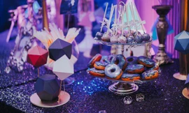 Đám cưới của Hữu Anh - Bảo Vy được trang trí tỉ mỉ đến từng chi tiết.