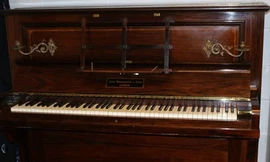 Số vàng được cho là đã nằm trong chiếc piano hơn 100 năm. Ảnh: BBC
