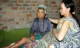 Bị lạc bốn ngày trong rừng, bà Đối chỉ uống nước suối cầm cự.