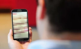 Vì sao không nên xem phim 'nóng' trên máy Android