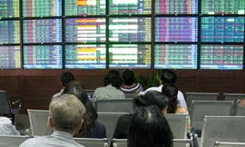 BVH, VIC, MSN, GAS đạt phong độ cao giúp Vn-Index vượt 560 điểm trong sáng 11/2. Ảnh: B.H