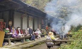 Làng toàn người nộm ở Nhật