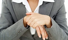 Những căn bệnh nguy hiểm ám ảnh đôi tay của dân văn phòng