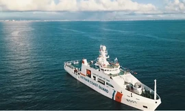 Tàu Cảnh sát biển 8001 giao lưu với Lực lượng Bảo vệ Bờ biển Ấn Độ 