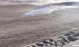 Giải mã bí ẩn loại đá có khả năng nổi trên mặt nước