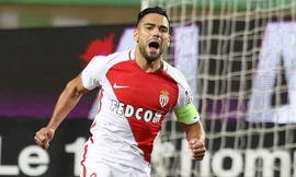 Falcao hồi sinh trên sân cỏ sau 'ác mộng' tại M.U và Chelsea