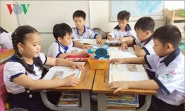 Xóa bỏ độc quyền SGK: Cách nào?