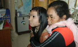 Mẹ con N. khóc sụt sùi khi kể lại quãng thời gian 2 năm bị đày đọa kinh hoàng nơi đất khách.