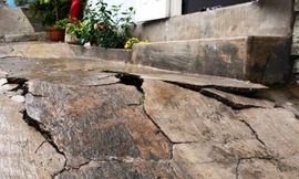 Tình trạng lún nứt ngày càng nghiêm trọng