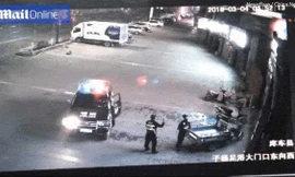 Abulati đỡ người phụ nữ nhảy lầu bằng tay không.