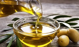 Dầu ôliu nguyên chất cũng rất nổi tiếng về các công dụng sức khỏe như bảo vệ trí nhớ, ngăn ngà mất trí bằng cách giảm các mảng bám trong não