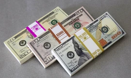 Nhân dân tệ lao dốc, USD tiếp tục tăng