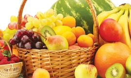 Ăn nhiều trái cây và rau quả giúp ngăn ngừa ung thư ruột kết - Ảnh: Shutterstock 