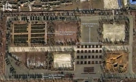 Hàng loạt xe thiết giáp và trang thiết bị quân sự của Triều Tiên đã sẵn sàng cho lễ duyệt binh lớn. (Ảnh: Deimos Imaging)