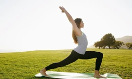 7 động tác yoga làm săn chắc cơ bụng 
