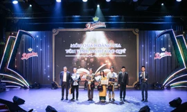 Đêm nhạc ‘Danisa – Món quà hoàng gia tôn vinh nghề cao quý’