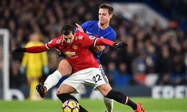 Mkhitaryan đang gặp khó ở Anh. Ảnh: AFP.