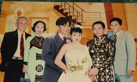 Gia đình ông Cộng trong ngày cưới người con trai chỉ một ngón tay, chân của mình 