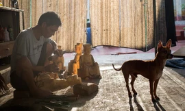 Thu 400 triệu đồng/năm từ nghề 'truyền thần' tượng gỗ
