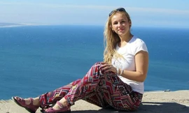 Bị điện giật chết vì sạc iPhone trong nhà tắm