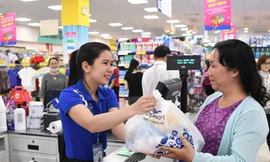 Mừng chiến thắng của U22 Việt Nam, Saigon Co.op giảm giá, tăng thưởng cho khách