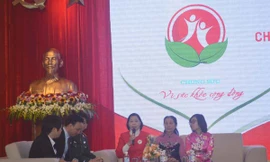 Các thành viên tham gia Chương trình giao lưu tại Hội nghị Tổng kết. Ảnh: Kiến Nghĩa