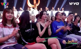 Cô gái được tìm kiếm sau khi xuất hiện trên sóng truyền hình. Ảnh chụp màn hình. 